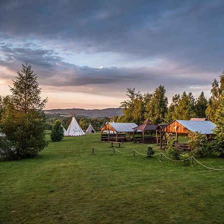 Hotel Fort Wapiti Zalasowa Zewnętrze zdjęcie