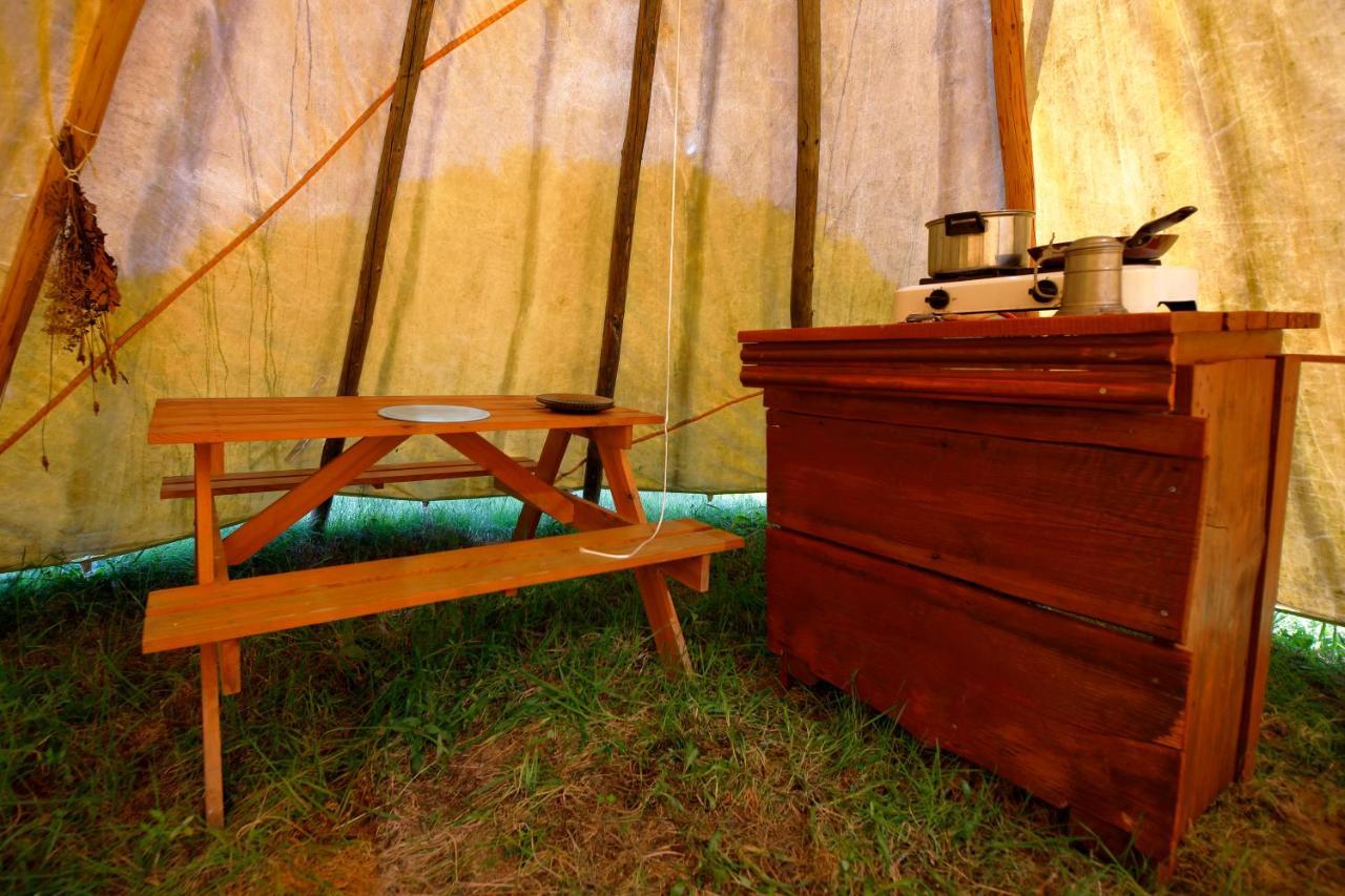 Hotel Fort Wapiti Zalasowa Zewnętrze zdjęcie